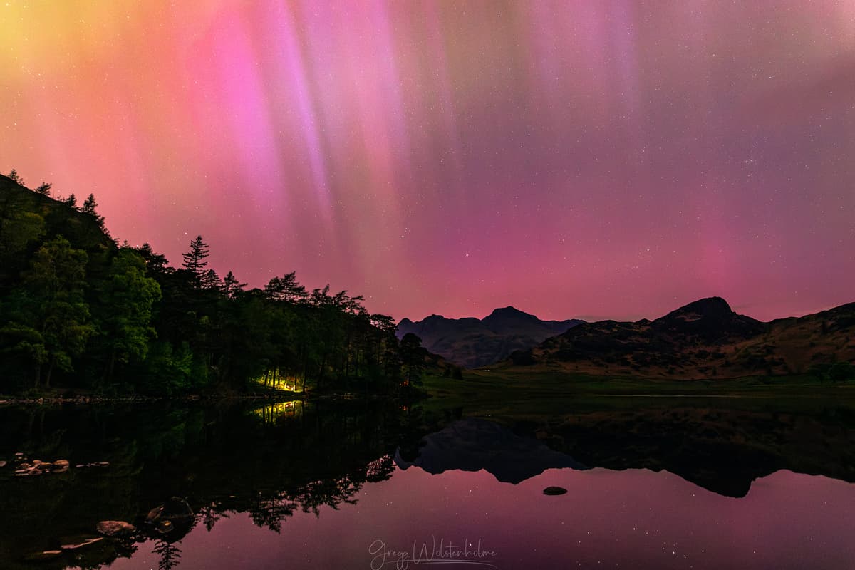 Northern Lights Stunning timelapse of Aurora Borealis